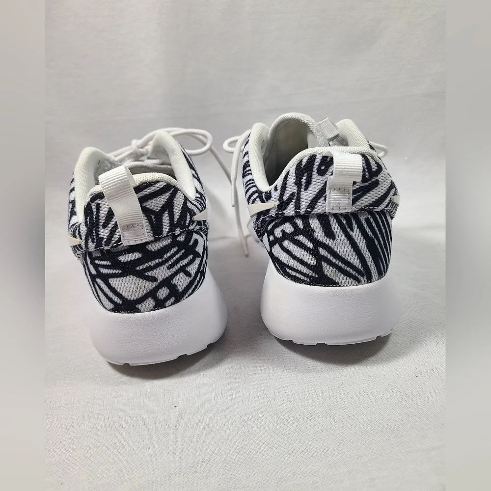 Nike Womens Roshe One 599432-110 Black Running Shoes Sneakers Size 6 - Picture 6 of 6